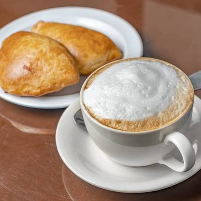 Cafe Con Leche.