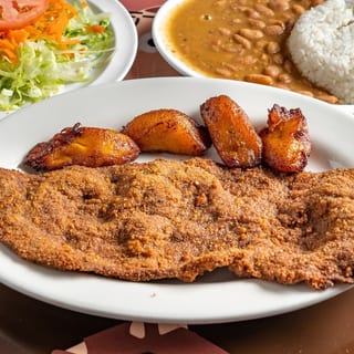 Bistec Empanizado (Milanesa) / Breaded Steak