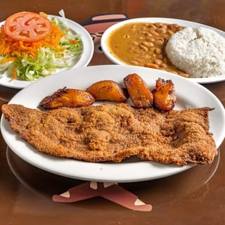 Bistec Empanizado (Milanesa) / Breaded Fried Steak
