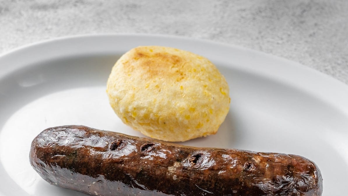 Morcilla Con Arepa.