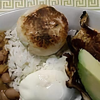 Bandeja Con Pechuga De Pollo (Grilled Chicken Breast)