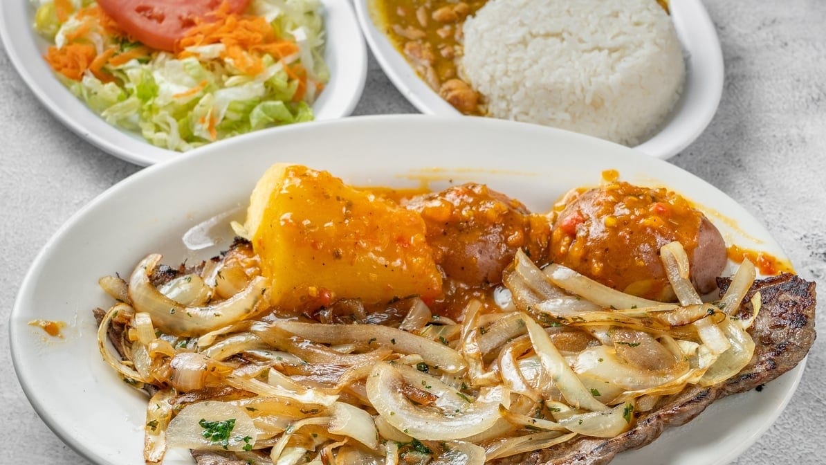 Carne Asada Encebollada.