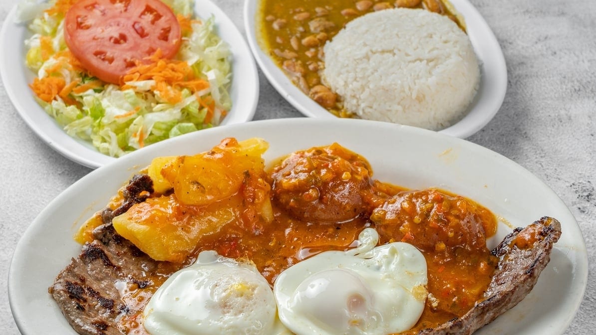 Bistec a Caballo.