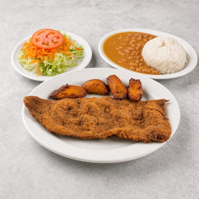 Bistec Empanizado (Milanesa) / Breaded Fried Steak.