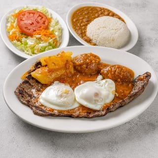 Bistec a Caballo / Grilled Steak with Creole Sauce & Egg