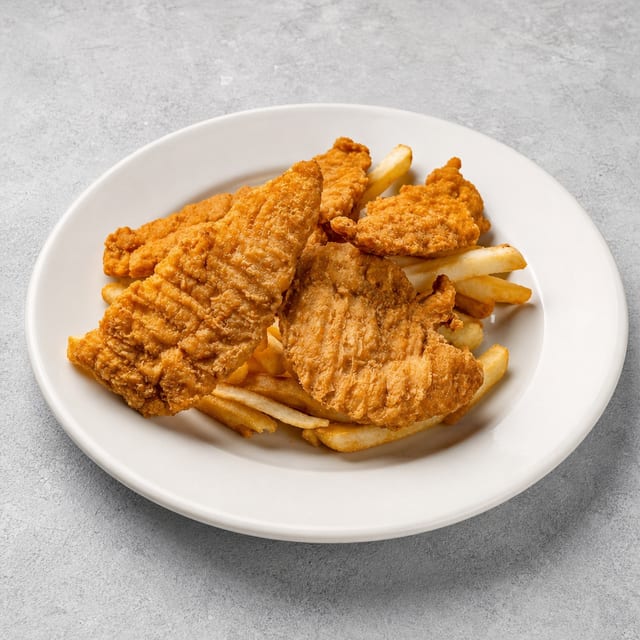 Deditos De Pollo Con Papas Fritas / Chicken Tenders with French Fries.